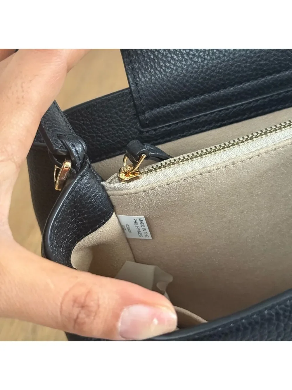 700+! New Tory Burch Britten Black Leather Satchel